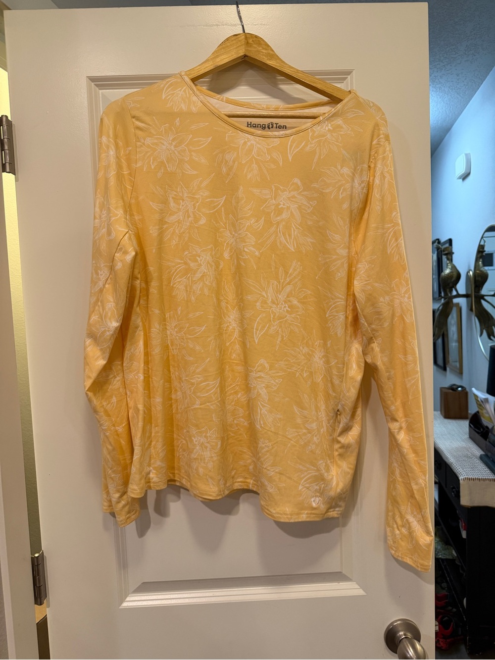 Hang Ten Women's Pale Yellow Floral Long Sleeve Tee